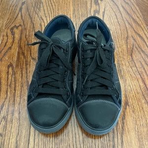 Men Skechers Sneakers size 8.5